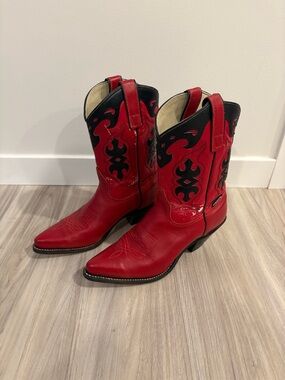 Capezio Red and Black Western Cowboy Boots (7M)